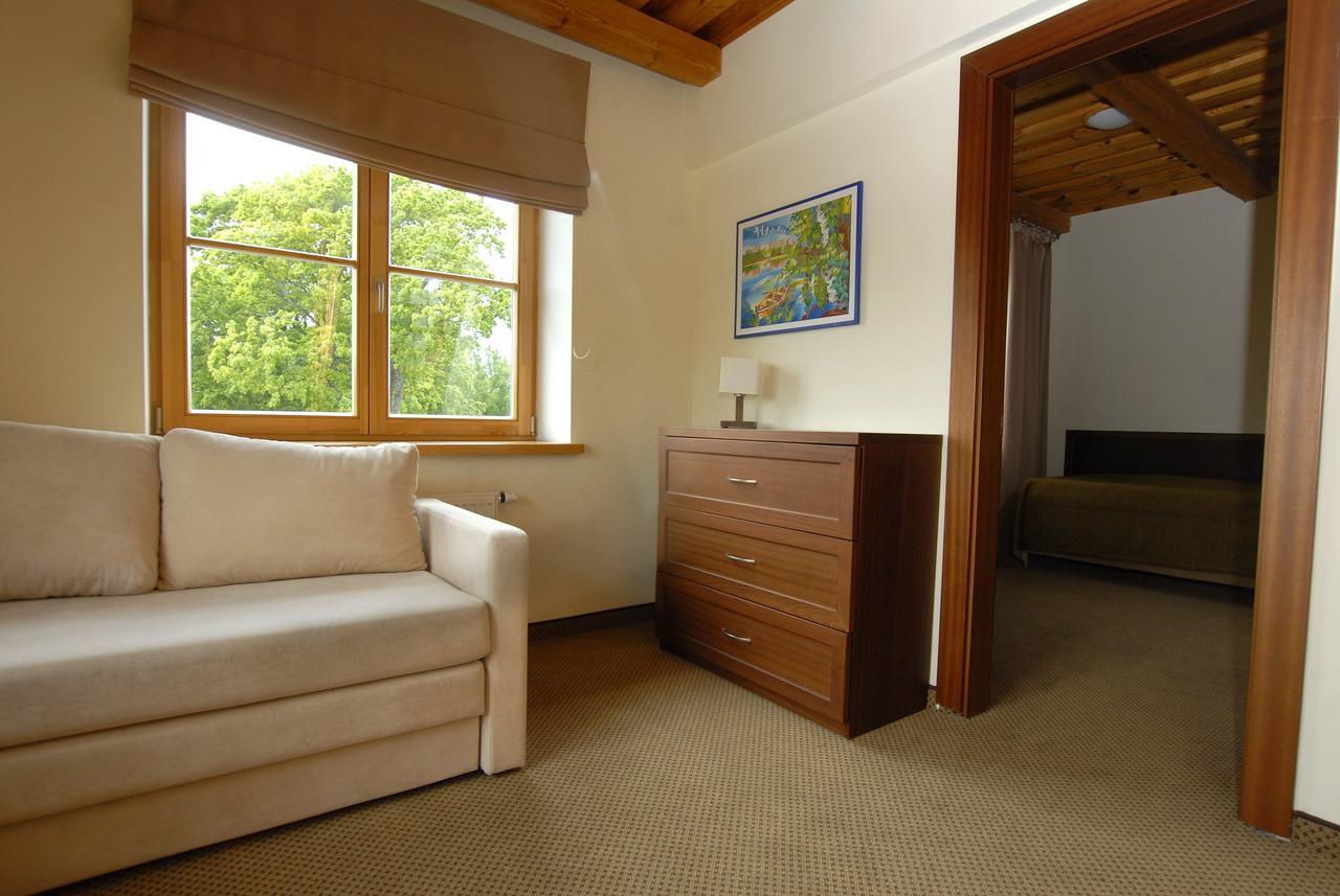 Prie Zeimenos Hotel Kaltanenai Ngoại thất bức ảnh